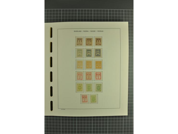 1918/23, unmounted mint, unused and used collection with sheets and part sheets, also some varieties and better issues