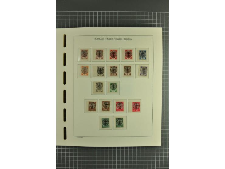 1918/23, unmounted mint, unused and used collection with sheets and part sheets, also some varieties and better issues