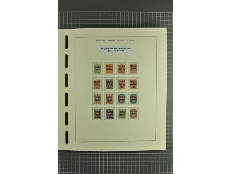1918/23, unmounted mint, unused and used collection with sheets and part sheets, also some varieties and better issues