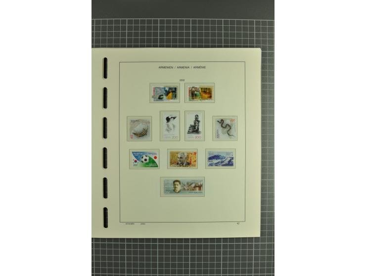 1919/2004, unmounted mint, unused and used collection, some doubtful items within the early overprint issues, from 1992 cpl. 