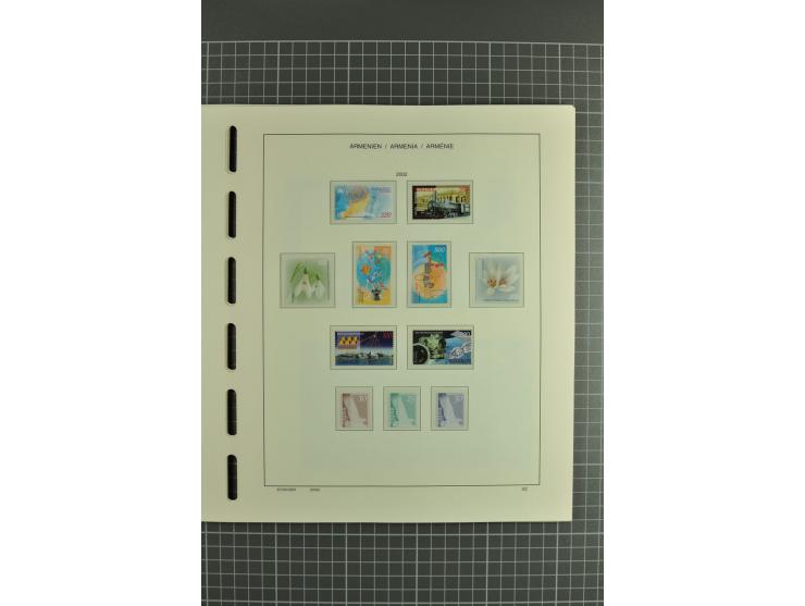 1919/2004, unmounted mint, unused and used collection, some doubtful items within the early overprint issues, from 1992 cpl. 