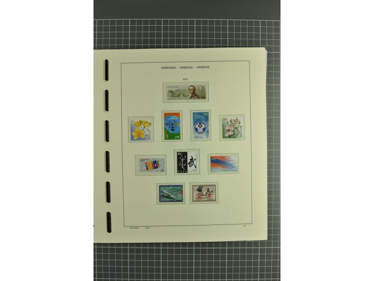 1919/2004, unmounted mint, unused and used collection, some doubtful items within the early overprint issues, from 1992 cpl. 