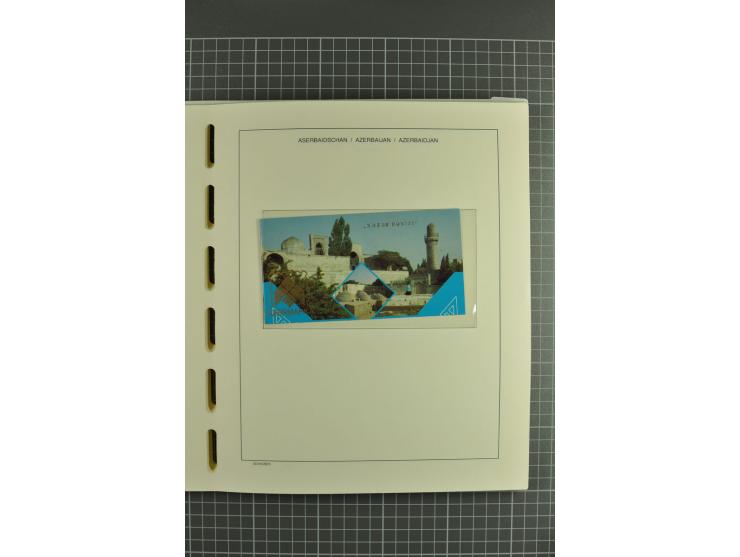 1919/2004, unmounted mint, unused and used collection, from 1992 on cpl. unmounted mint including booklets, miniature sheets,