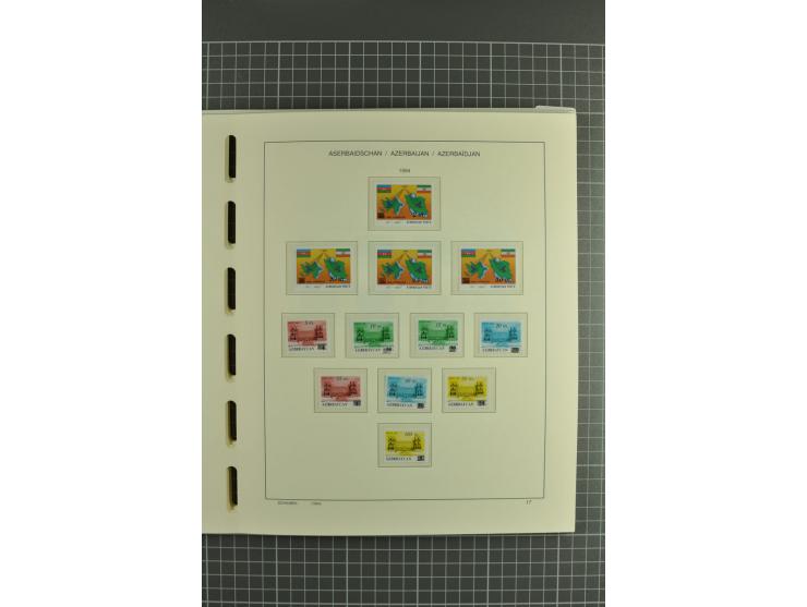 1919/2004, unmounted mint, unused and used collection, from 1992 on cpl. unmounted mint including booklets, miniature sheets,