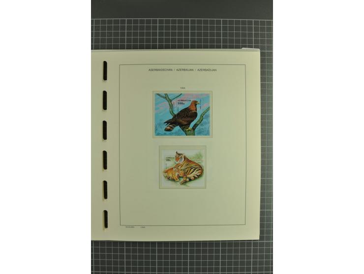 1919/2004, unmounted mint, unused and used collection, from 1992 on cpl. unmounted mint including booklets, miniature sheets,