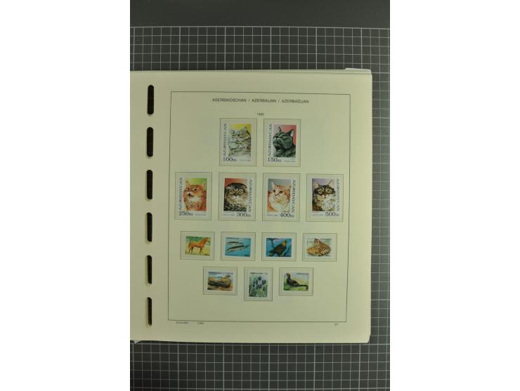 1919/2004, unmounted mint, unused and used collection, from 1992 on cpl. unmounted mint including booklets, miniature sheets,