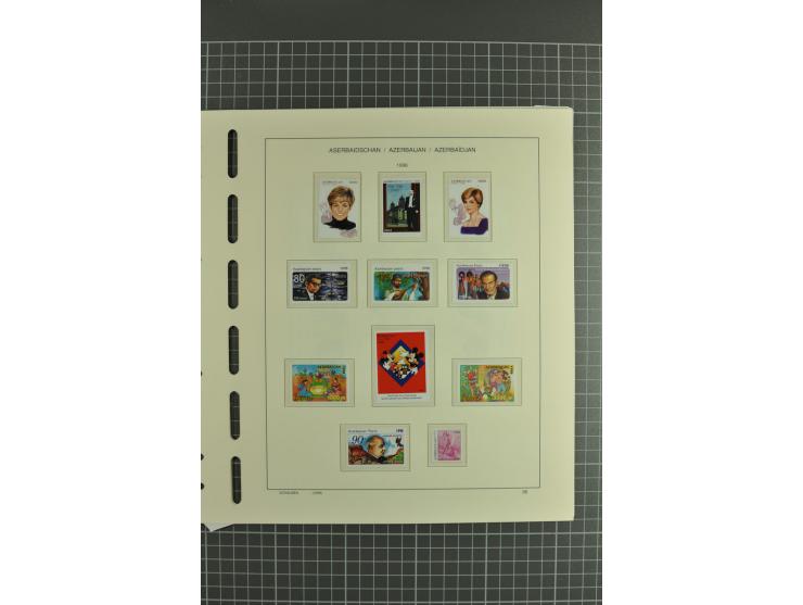 1919/2004, unmounted mint, unused and used collection, from 1992 on cpl. unmounted mint including booklets, miniature sheets,