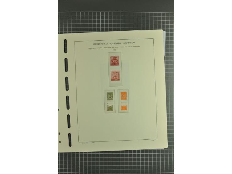 1919/2004, unmounted mint, unused and used collection, from 1992 on cpl. unmounted mint including booklets, miniature sheets,