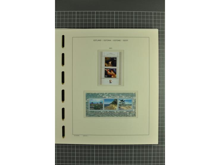 1918/2004, mostly unmounted mint und unsed collection with Mi.-Nr. 2A, 45BI+II, 46-47A, 164x(2), proofs, etc., also some Germ