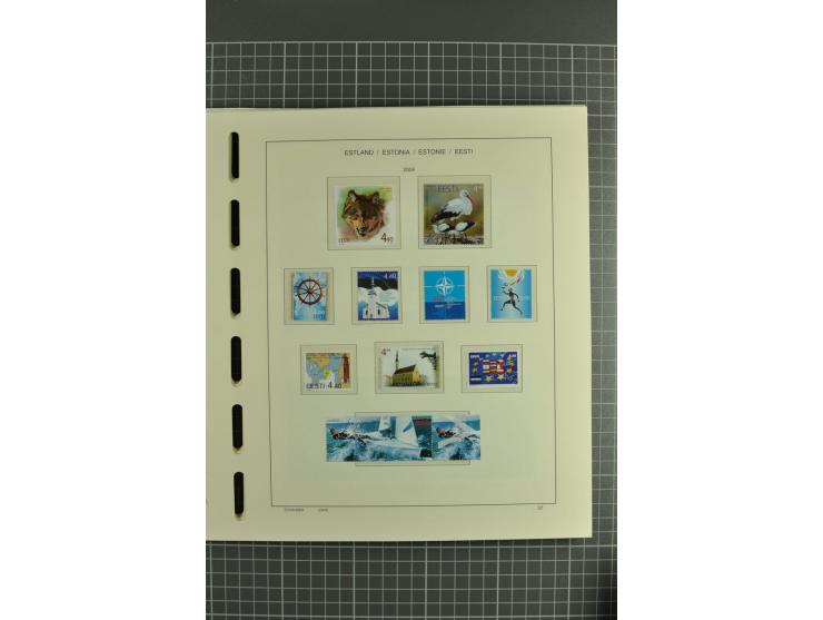 1918/2004, mostly unmounted mint und unsed collection with Mi.-Nr. 2A, 45BI+II, 46-47A, 164x(2), proofs, etc., also some Germ