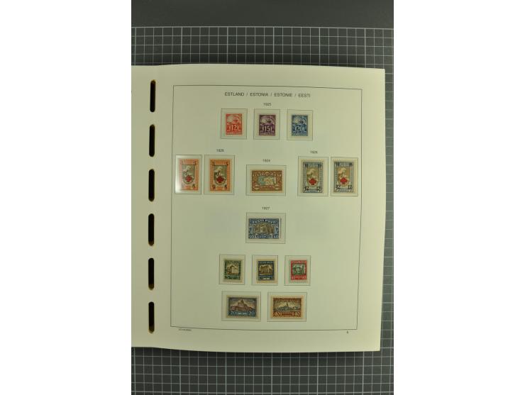 1918/2004, mostly unmounted mint und unsed collection with Mi.-Nr. 2A, 45BI+II, 46-47A, 164x(2), proofs, etc., also some Germ