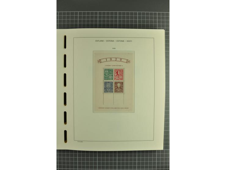 1918/2004, mostly unmounted mint und unsed collection with Mi.-Nr. 2A, 45BI+II, 46-47A, 164x(2), proofs, etc., also some Germ