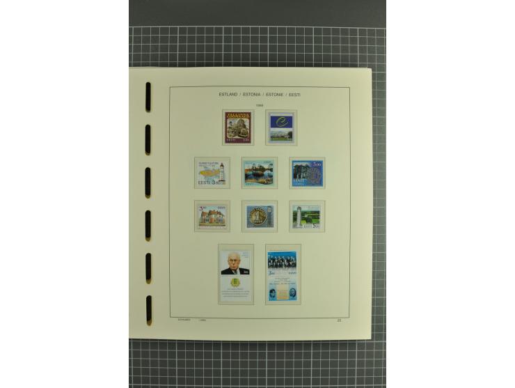 1918/2004, mostly unmounted mint und unsed collection with Mi.-Nr. 2A, 45BI+II, 46-47A, 164x(2), proofs, etc., also some Germ