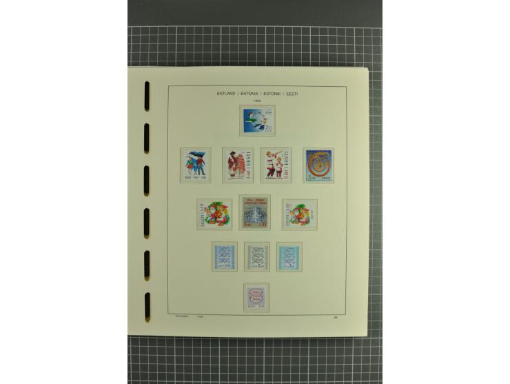 1918/2004, mostly unmounted mint und unsed collection with Mi.-Nr. 2A, 45BI+II, 46-47A, 164x(2), proofs, etc., also some Germ