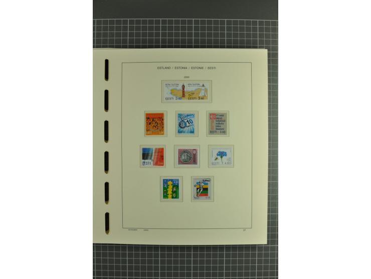 1918/2004, mostly unmounted mint und unsed collection with Mi.-Nr. 2A, 45BI+II, 46-47A, 164x(2), proofs, etc., also some Germ