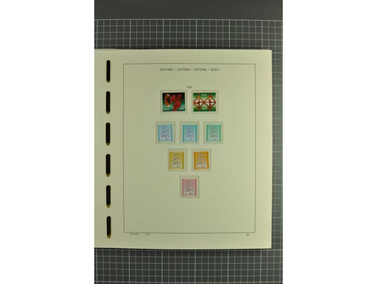 1918/2004, mostly unmounted mint und unsed collection with Mi.-Nr. 2A, 45BI+II, 46-47A, 164x(2), proofs, etc., also some Germ