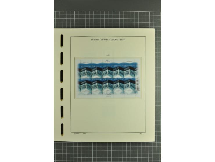 1918/2004, mostly unmounted mint und unsed collection with Mi.-Nr. 2A, 45BI+II, 46-47A, 164x(2), proofs, etc., also some Germ