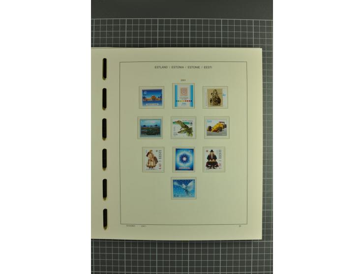 1918/2004, mostly unmounted mint und unsed collection with Mi.-Nr. 2A, 45BI+II, 46-47A, 164x(2), proofs, etc., also some Germ