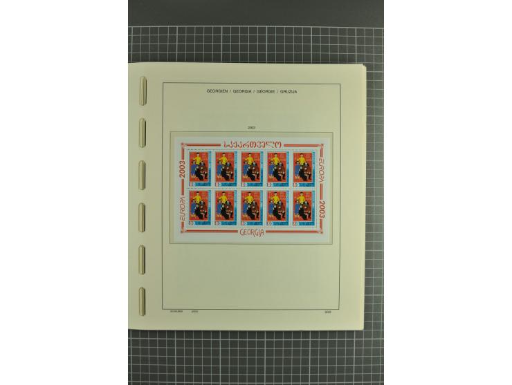 1919/2004, unmounted mint, unused and used collection, from 1993 on unmounted mint with specimen, miniature sheets, se-tenant