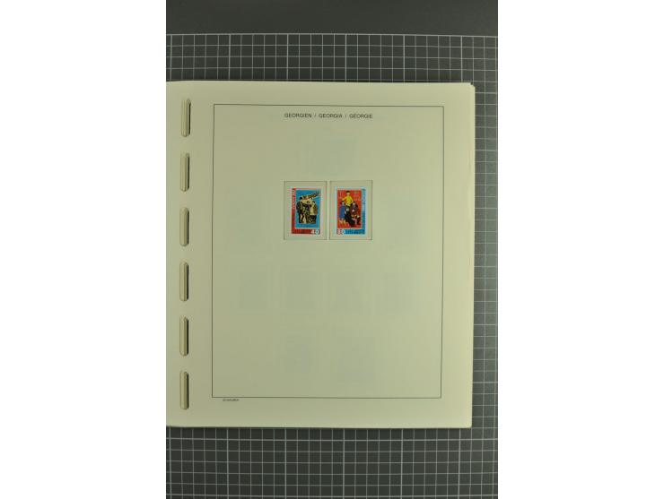 1919/2004, unmounted mint, unused and used collection, from 1993 on unmounted mint with specimen, miniature sheets, se-tenant