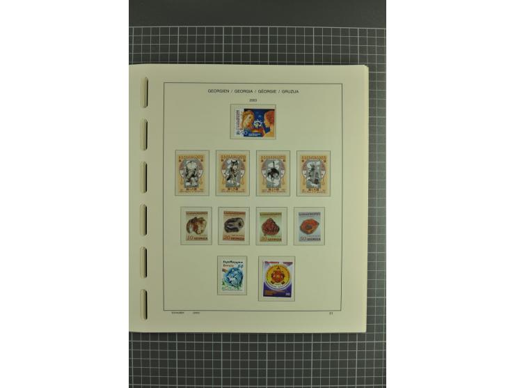 1919/2004, unmounted mint, unused and used collection, from 1993 on unmounted mint with specimen, miniature sheets, se-tenant