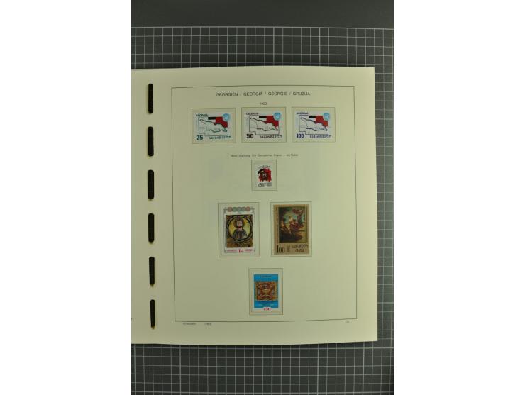 1919/2004, unmounted mint, unused and used collection, from 1993 on unmounted mint with specimen, miniature sheets, se-tenant