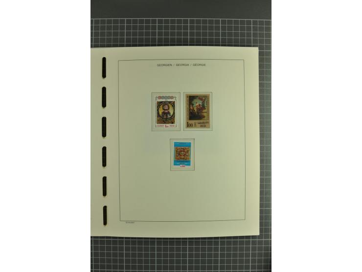 1919/2004, unmounted mint, unused and used collection, from 1993 on unmounted mint with specimen, miniature sheets, se-tenant