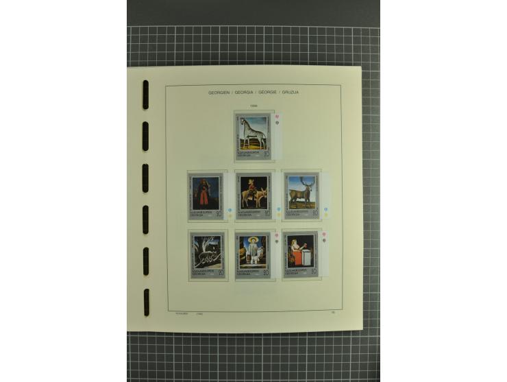 1919/2004, unmounted mint, unused and used collection, from 1993 on unmounted mint with specimen, miniature sheets, se-tenant