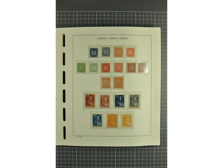 1919/2004, unmounted mint, unused and used collection, from 1993 on unmounted mint with specimen, miniature sheets, se-tenant