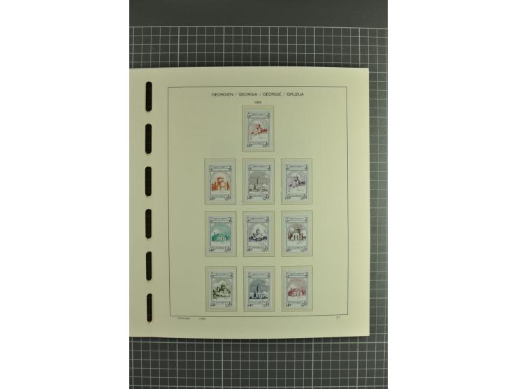 1919/2004, unmounted mint, unused and used collection, from 1993 on unmounted mint with specimen, miniature sheets, se-tenant