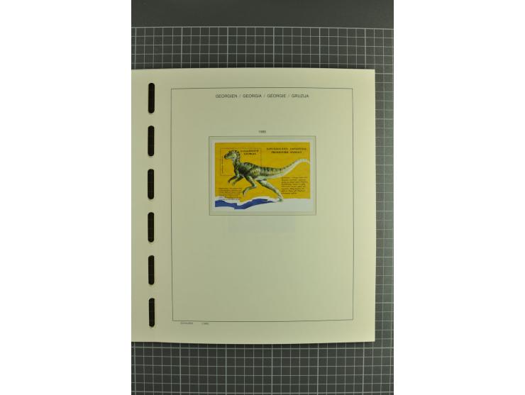 1919/2004, unmounted mint, unused and used collection, from 1993 on unmounted mint with specimen, miniature sheets, se-tenant