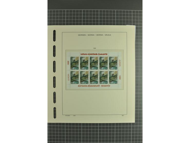 1919/2004, unmounted mint, unused and used collection, from 1993 on unmounted mint with specimen, miniature sheets, se-tenant