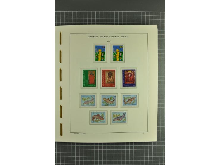 1919/2004, unmounted mint, unused and used collection, from 1993 on unmounted mint with specimen, miniature sheets, se-tenant