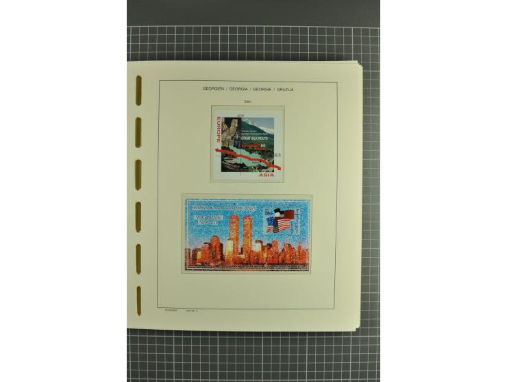 1919/2004, unmounted mint, unused and used collection, from 1993 on unmounted mint with specimen, miniature sheets, se-tenant