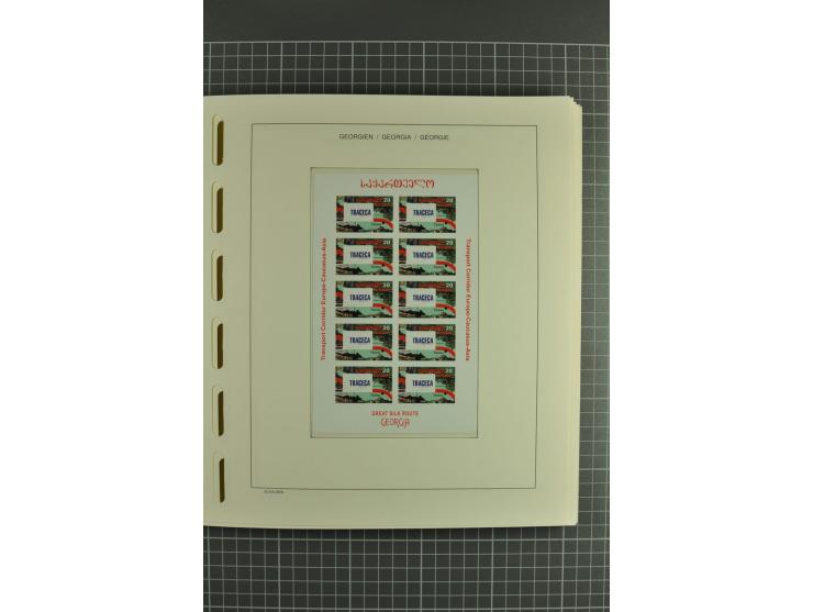1919/2004, unmounted mint, unused and used collection, from 1993 on unmounted mint with specimen, miniature sheets, se-tenant