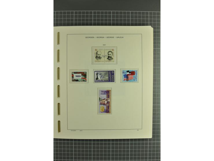 1919/2004, unmounted mint, unused and used collection, from 1993 on unmounted mint with specimen, miniature sheets, se-tenant