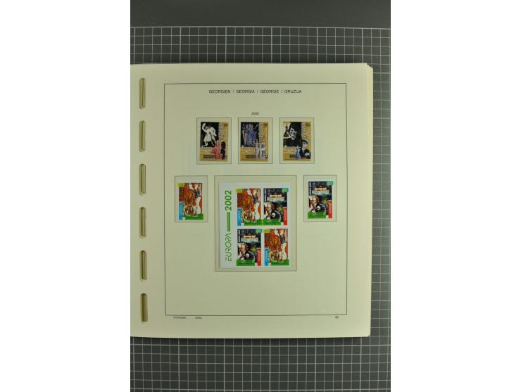 1919/2004, unmounted mint, unused and used collection, from 1993 on unmounted mint with specimen, miniature sheets, se-tenant