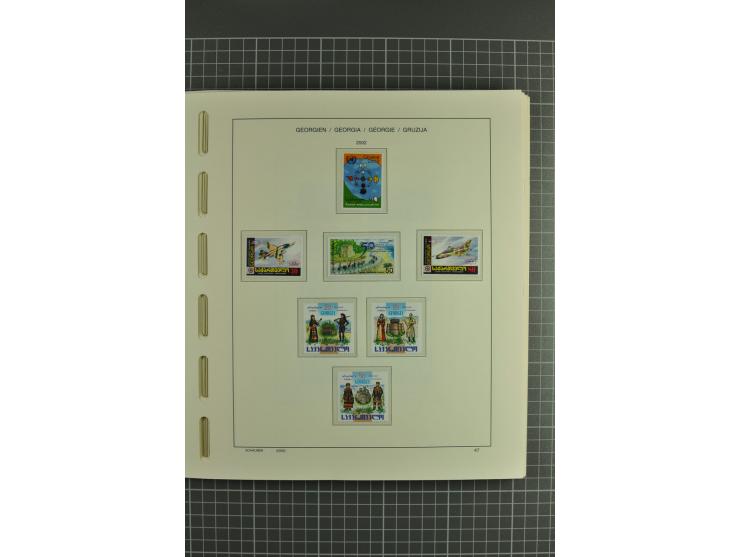 1919/2004, unmounted mint, unused and used collection, from 1993 on unmounted mint with specimen, miniature sheets, se-tenant