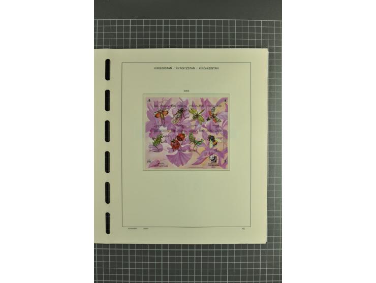 1992/2004, unmounted mint collection with miniature sheets, se-tenants-sheets, imperforated issues and more varieties