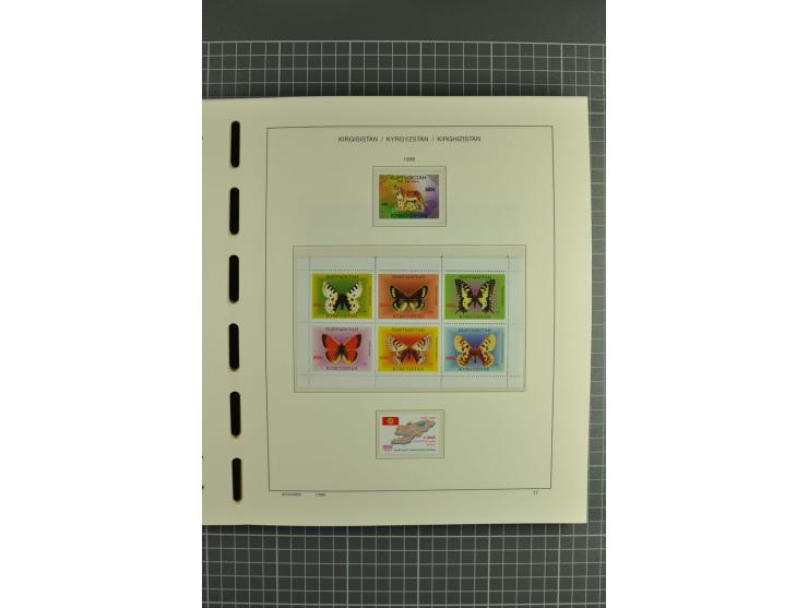 1992/2004, unmounted mint collection with miniature sheets, se-tenants-sheets, imperforated issues and more varieties