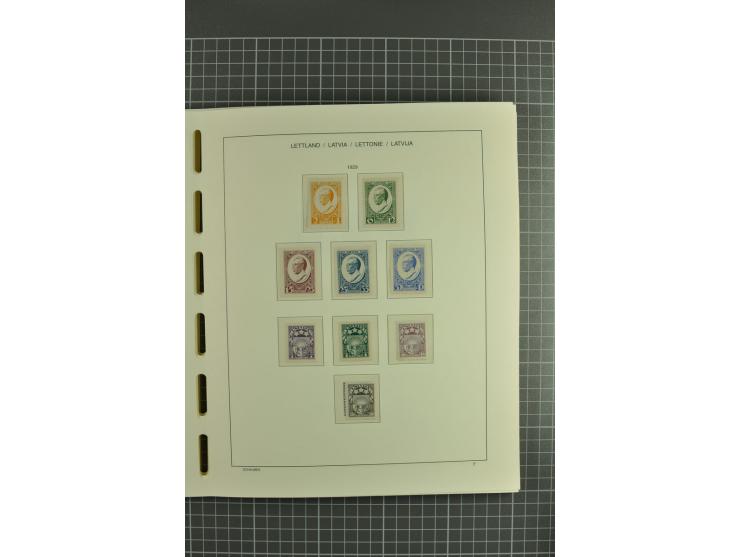 1918/2004, unmounted mint and unsed Collection of the imperforated issues, also some booklets, from 1991 mostly unmounted min