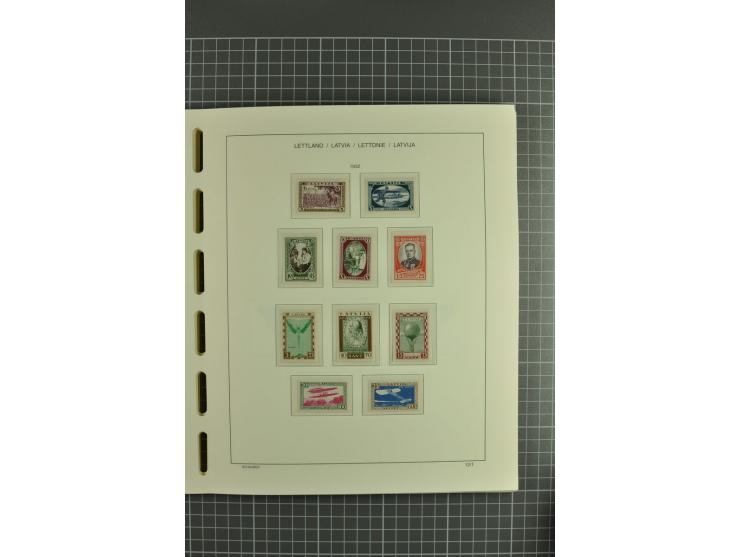 1918/2004, unmounted mint and unsed Collection of the imperforated issues, also some booklets, from 1991 mostly unmounted min