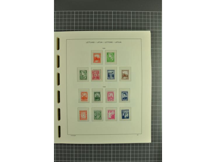 1918/2004, unmounted mint and unsed Collection of the imperforated issues, also some booklets, from 1991 mostly unmounted min