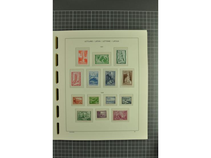 1918/2004, unmounted mint and unsed Collection of the imperforated issues, also some booklets, from 1991 mostly unmounted min