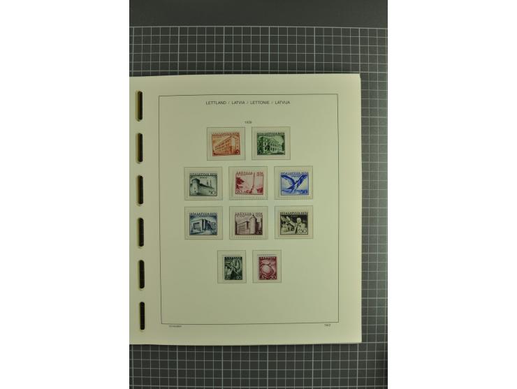 1918/2004, unmounted mint and unsed Collection of the imperforated issues, also some booklets, from 1991 mostly unmounted min