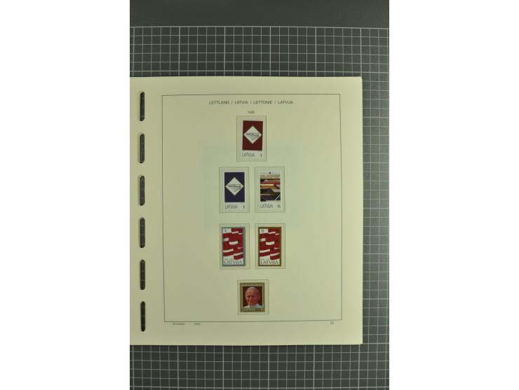 1918/2004, unmounted mint and unsed Collection of the imperforated issues, also some booklets, from 1991 mostly unmounted min
