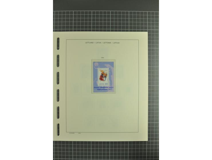1918/2004, unmounted mint and unsed Collection of the imperforated issues, also some booklets, from 1991 mostly unmounted min