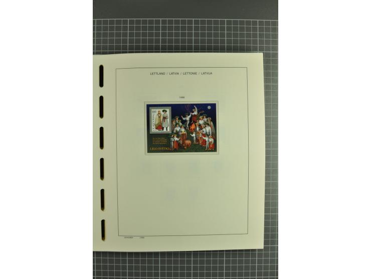1918/2004, unmounted mint and unsed Collection of the imperforated issues, also some booklets, from 1991 mostly unmounted min