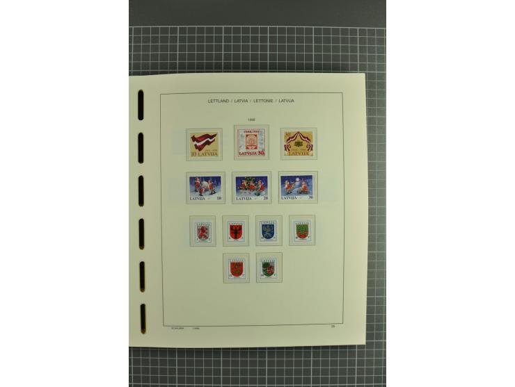 1918/2004, unmounted mint and unsed Collection of the imperforated issues, also some booklets, from 1991 mostly unmounted min