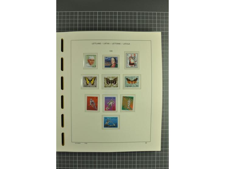 1918/2004, unmounted mint and unsed Collection of the imperforated issues, also some booklets, from 1991 mostly unmounted min